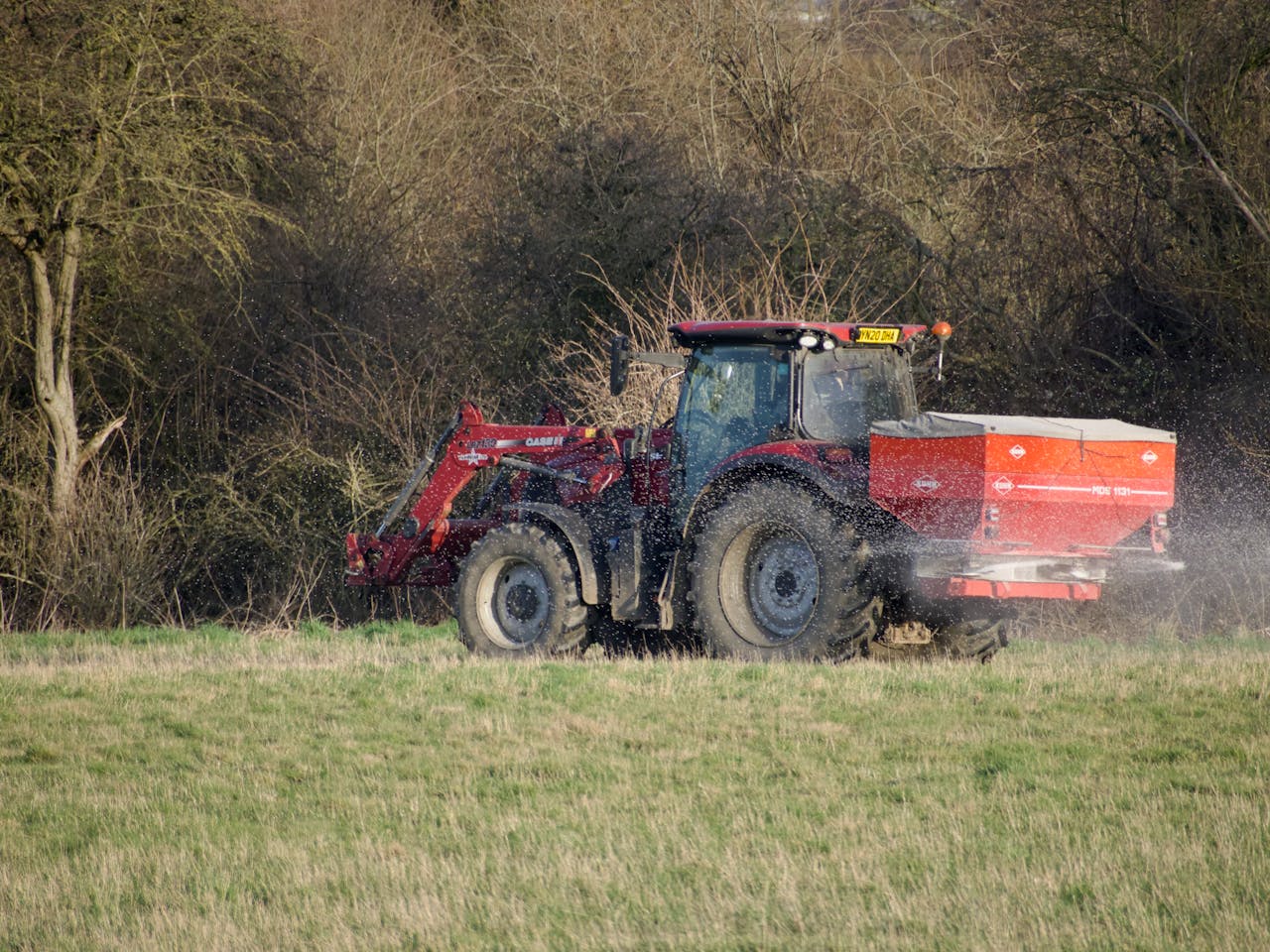 Tractor Valtra A114 2003 — imagen 3 de 4